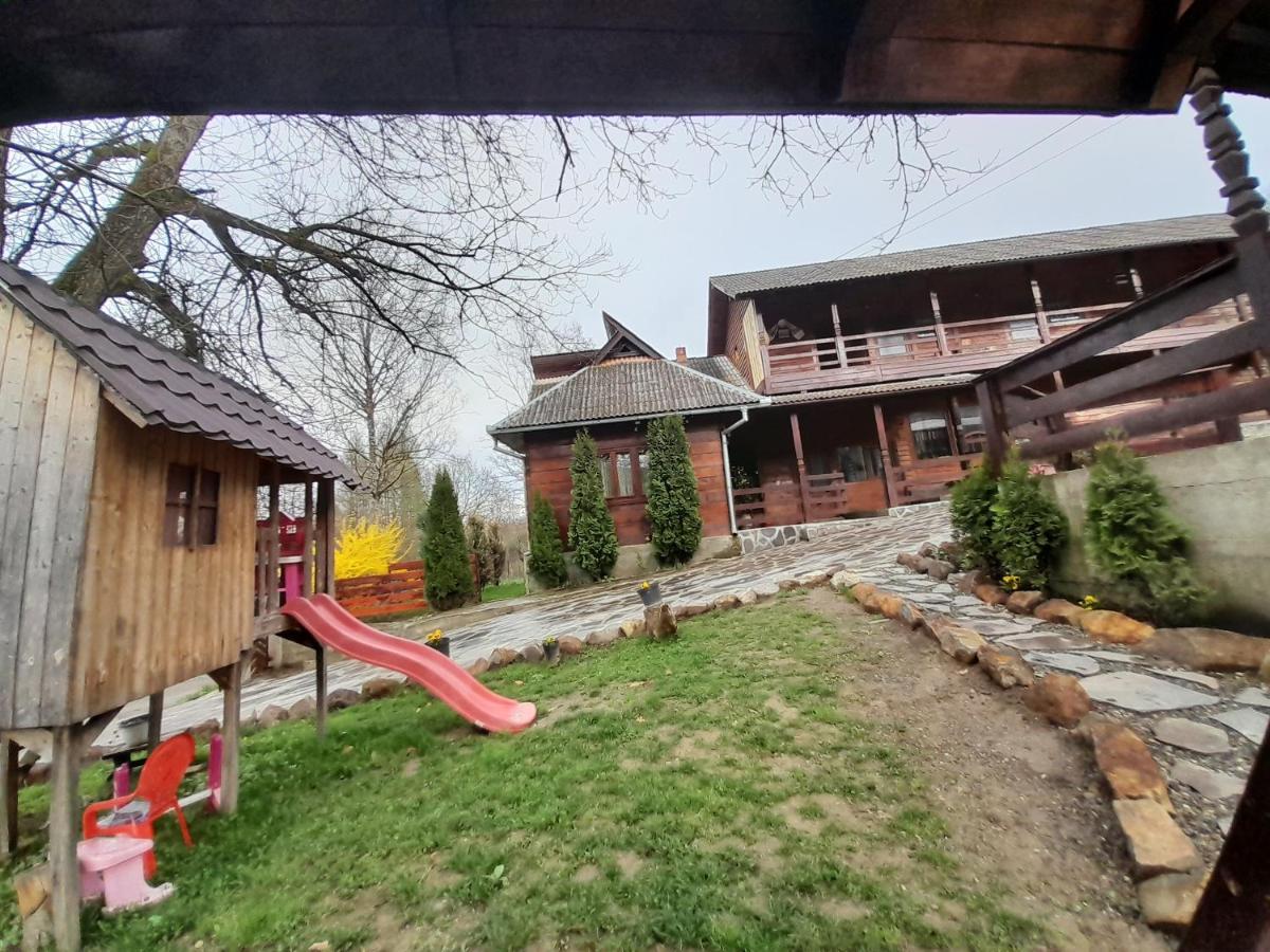 Villa Casa De La Ferma Mariuca Berbesti Esterno foto
