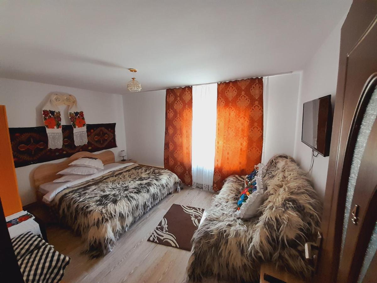 Villa Casa De La Ferma Mariuca Berbesti Esterno foto