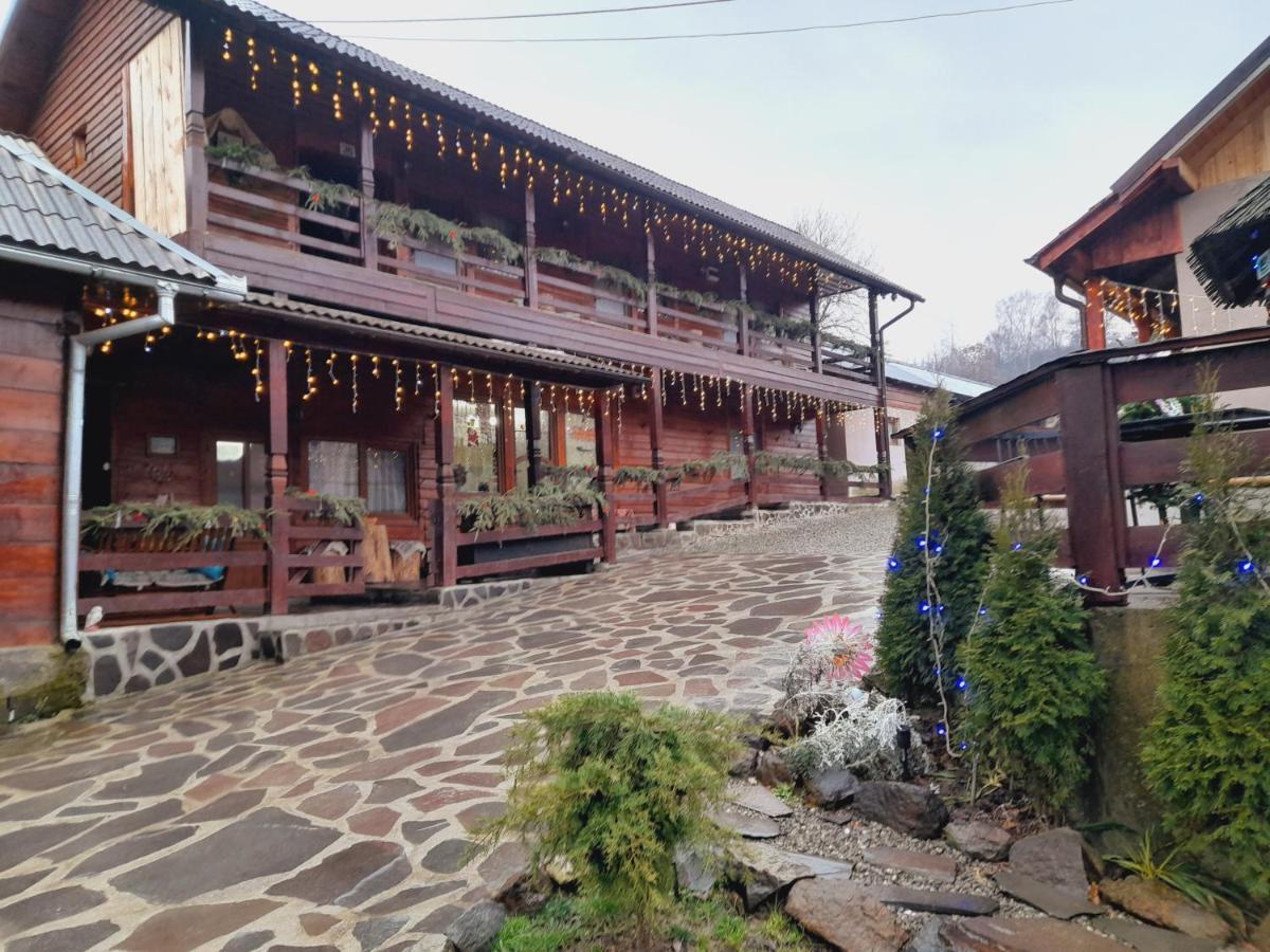 Villa Casa De La Ferma Mariuca Berbesti Esterno foto